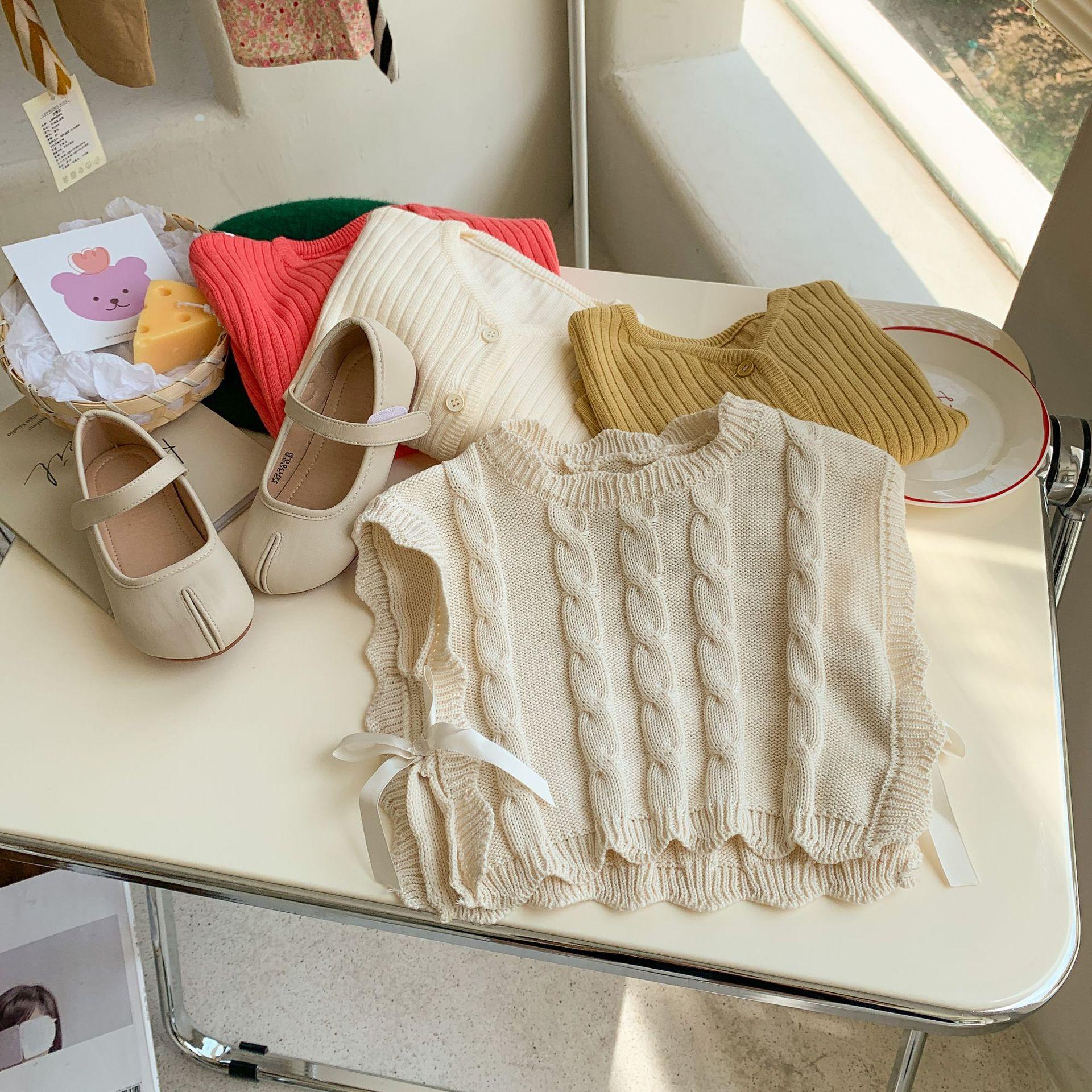 Вязаный жилет детская одежда осень зима корейская версия для девочек камзол полосатый простой свободный хлопок мода 80cm абрикосовый
Вязаный жилет детская одежда осень зима корейская версия для девочек камзол полосатый простой свободный хлопок мода 80cm абрикосовый