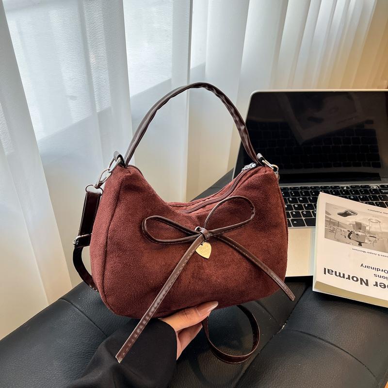 2025 новая сумка-тоут женская большой вместимости для поездок на работу многофункциональная простая наплечная сумка повседневная женская сумка-мессенджер
2025 новая сумка-тоут женская большой вместимости для поездок на работу многофункциональная простая наплечная сумка повседневная женская сумка-мессенджер