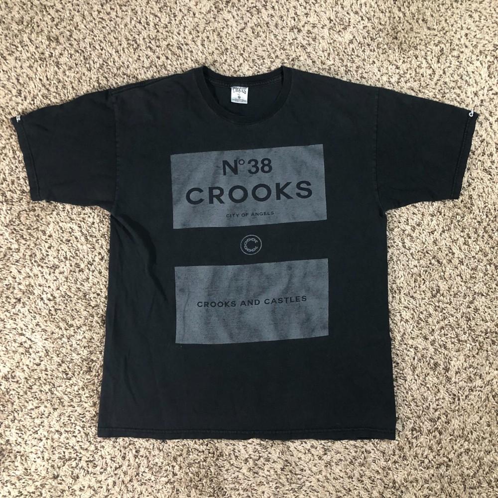 Crooks & Castles Чоловіча Розмір L Чорна Сорочка Вуличний одяг Принт Cologne EUC Унісекс Футболка XL
Crooks & Castles Чоловіча Розмір L Чорна Сорочка Вуличний одяг Принт Cologne EUC Унісекс Футболка XL