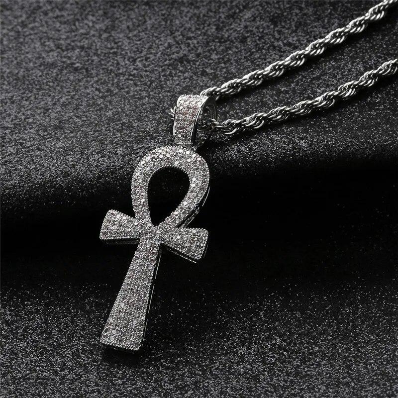 Iced Out Египетский Ключ Анк Кулон Ожерелье С Цепочкой 2 Цвета Модное Мужское Ожерелье Хип-Хоп Ювелирные Изделия
Iced Out Египетский Ключ Анк Кулон Ожерелье С Цепочкой 2 Цвета Модное Мужское Ожерелье Хип-Хоп Ювелирные Изделия