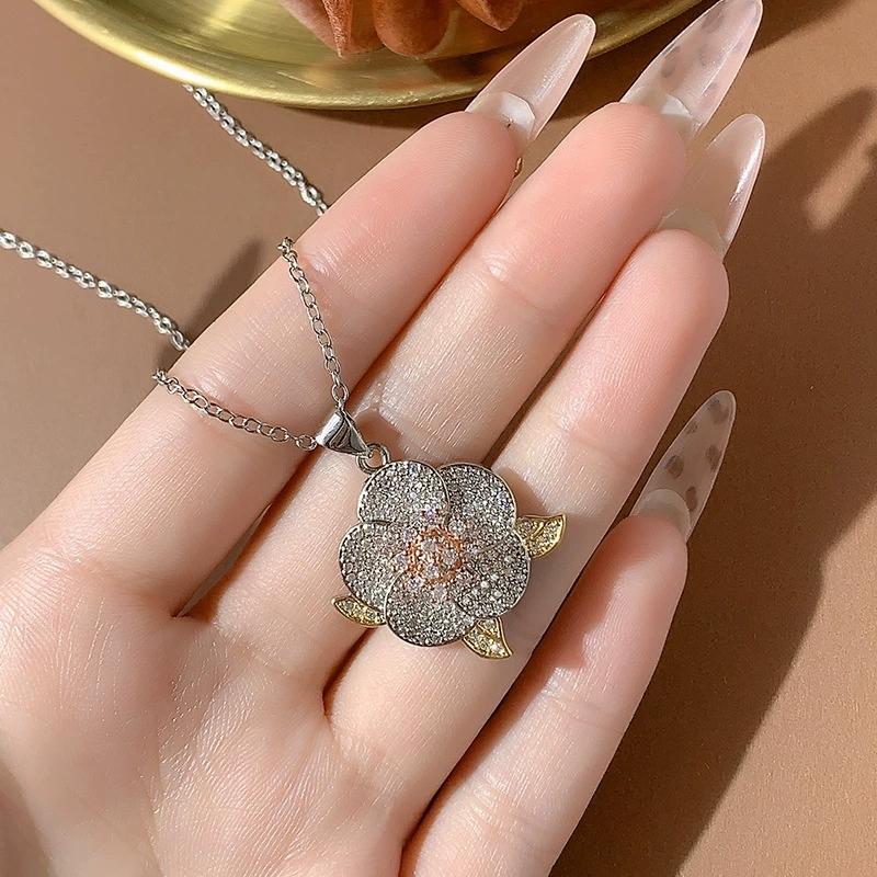 Luxury Sterling Silver Flower Cut Zircon Engagement Noble Pendant Necklace Women s Party Birthday Gift
Luxury Sterling Silver Flower Cut Zircon Engagement Noble Pendant Necklace Women s Party Birthday Gift