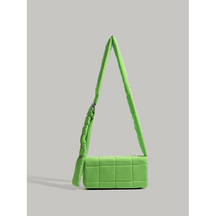 High-End Niche Underarm Bag Down Bag Mesh Pillow Bag Single Shoulder Handbag Winter New Crossbody Small Square Bag Trendy зелений
High-End Niche Underarm Bag Down Bag Mesh Pillow Bag Single Shoulder Handbag Winter New Crossbody Small Square Bag Trendy зелений