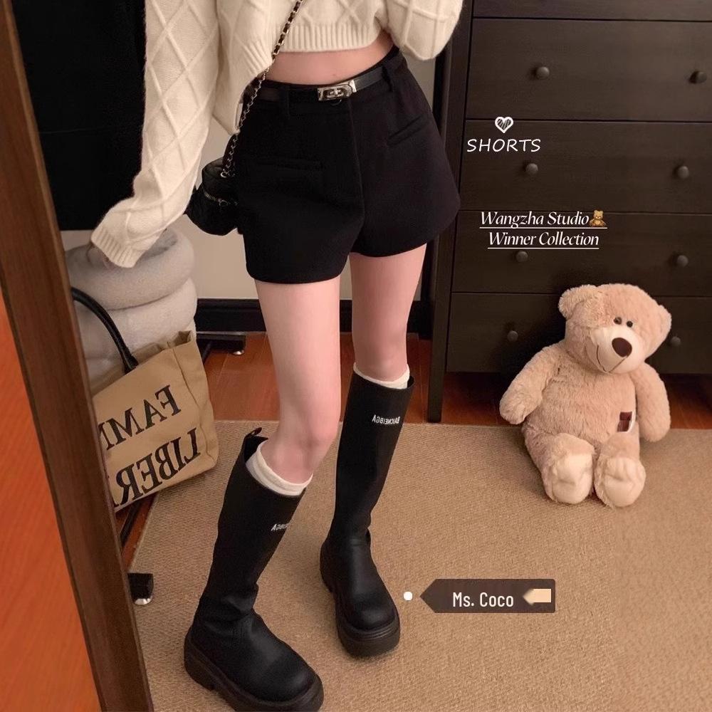 Spicy Girl Woolen A-line High Waist Slimming Casual Shorts for Women, 2025 Spring/Autumn Medium (M)
Spicy Girl Woolen A-line High Waist Slimming Casual Shorts for Women, 2025 Spring/Autumn Medium (M)