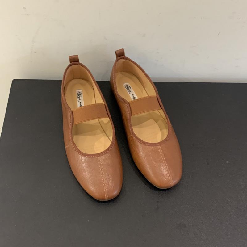 Korean version of niche college style soft-soled Love Doudou shoes are versatile and not tired of ballet flat-soled Mary Jane single shoes women 40 коричневий
Korean version of niche college style soft-soled Love Doudou shoes are versatile and not tired of ballet flat-soled Mary Jane single shoes women 40 коричневий