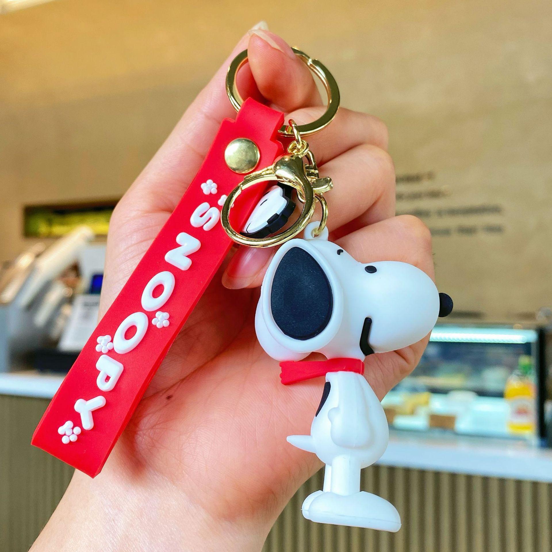 Snoopys Cute Doll Keychain on The Phone Pendent Silicone Car Couple Keychain for Bags Pendant Creative Keychain Christmas Gift 10X6.2X2.8CM
Snoopys Cute Doll Keychain on The Phone Pendent Silicone Car Couple Keychain for Bags Pendant Creative Keychain Christmas Gift 10X6.2X2.8CM