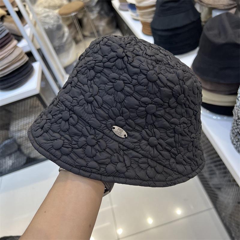 Стеганая хлопковая панама с цветочным узором, легкая, с удлиненной спереди и короткой сзади, женская, осенне-зимняя, литературная, теплая панама-ведро M(56-58cm) чёрный
Стеганая хлопковая панама с цветочным узором, легкая, с удлиненной спереди и короткой сзади, женская, осенне-зимняя, литературная, теплая панама-ведро M(56-58cm) чёрный