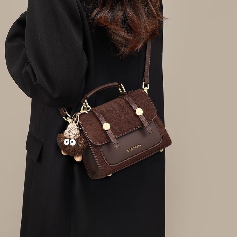Bag women s new women s bag summer brown color matching mailman bag portable small square bag high-end Cambridge bag versatile темно-коричневого
Bag women s new women s bag summer brown color matching mailman bag portable small square bag high-end Cambridge bag versatile темно-коричневого