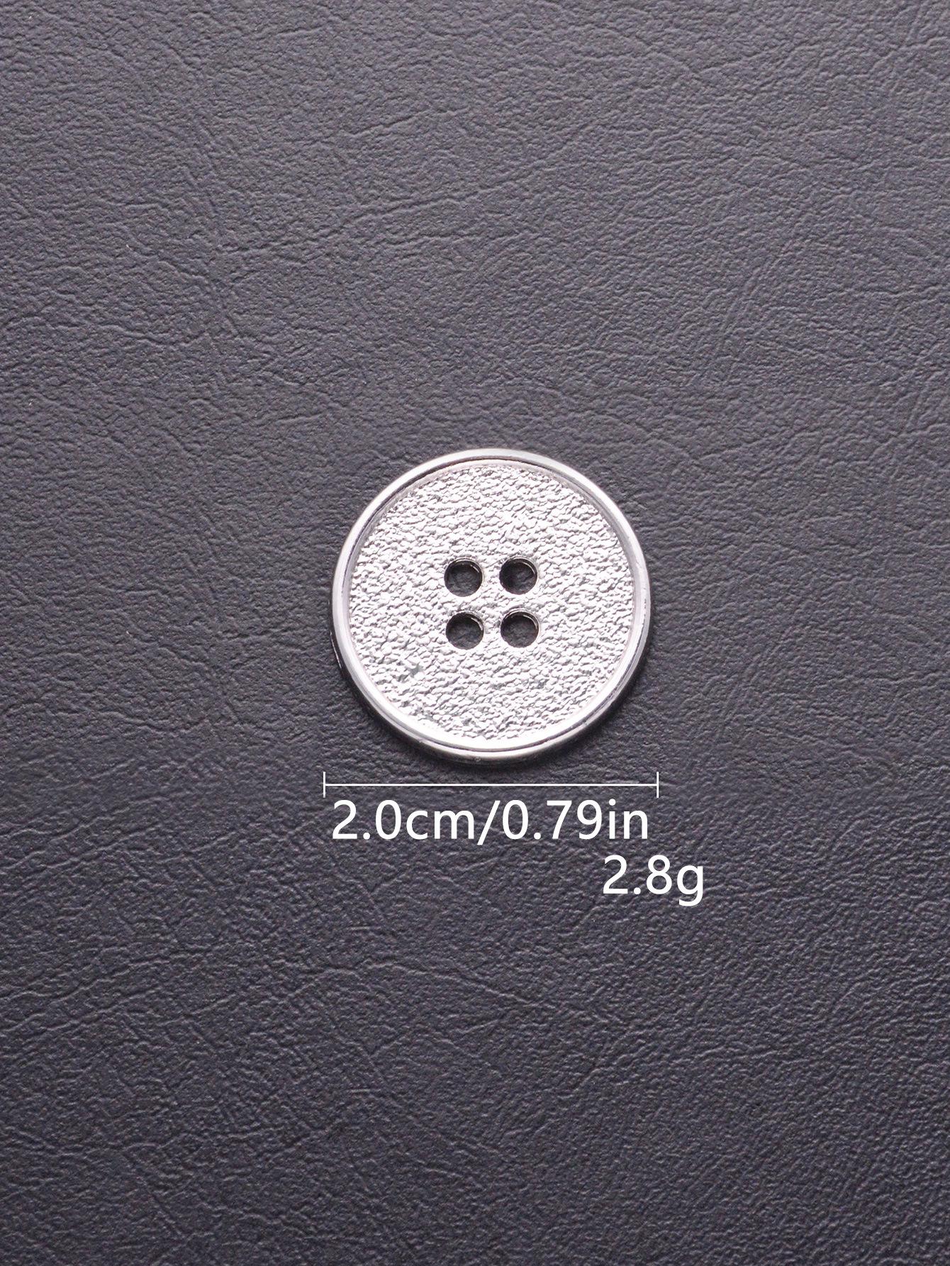 Металевий ґудзик з цинкового сплаву з чотирма отворами, пришитий вручну - Високоякісний, Вишуканий та Універсальний
Металевий ґудзик з цинкового сплаву з чотирма отворами, пришитий вручну - Високоякісний, Вишуканий та Універсальний