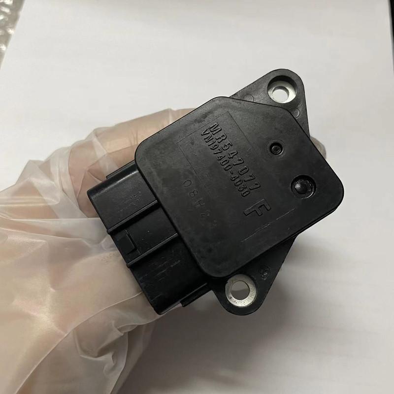 MR547077 13800-63J00 MAF Mass Air Flow Sensor for Mitsu-bishi L200 Pa-jero Su-zuki Grand-Vitara Jimny-Liana -Swift SX4 Wagon- R+
MR547077 13800-63J00 MAF Mass Air Flow Sensor for Mitsu-bishi L200 Pa-jero Su-zuki Grand-Vitara Jimny-Liana -Swift SX4 Wagon- R+