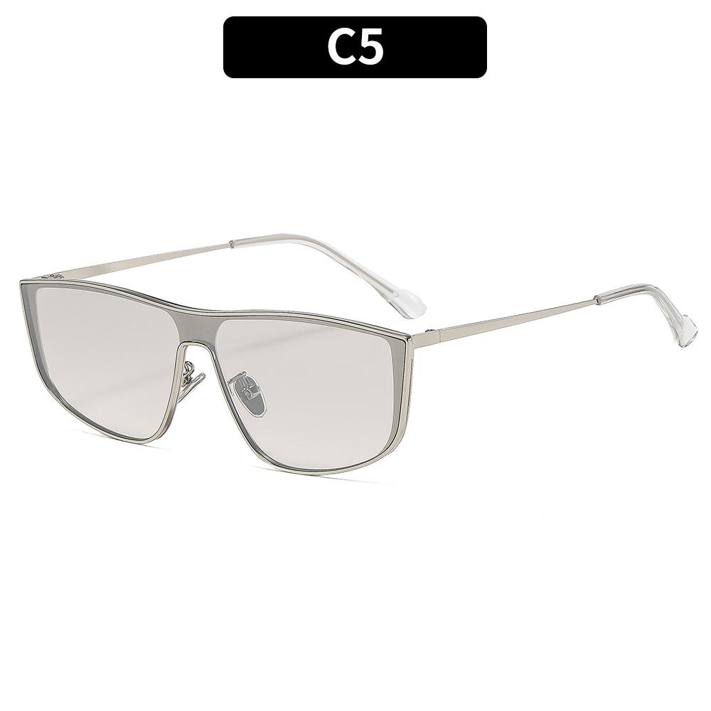 Fashion metal high-end men s and women s sunscreen sunglasses European and American trend sunglasses punk sunglasses
Fashion metal high-end men s and women s sunscreen sunglasses European and American trend sunglasses punk sunglasses