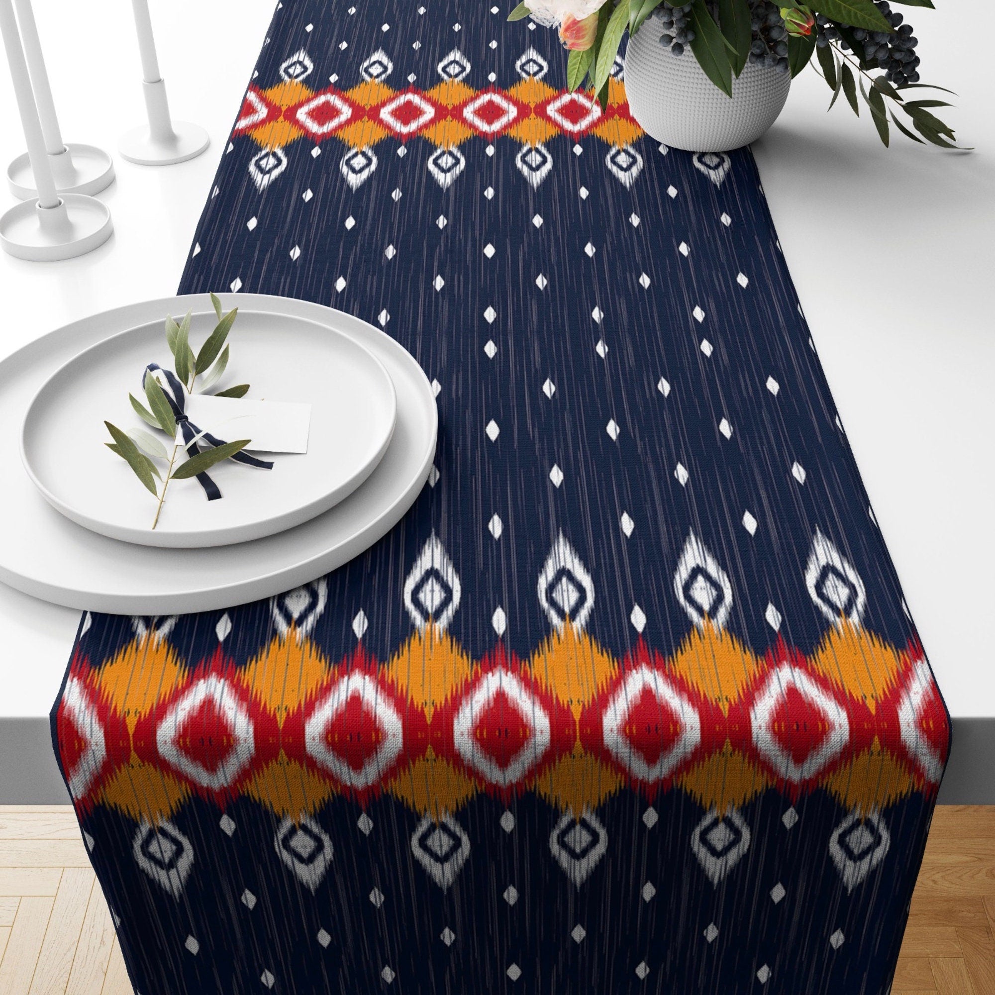 Настольный бегун с дизайном ковра
Настольный бегун с дизайном ковра