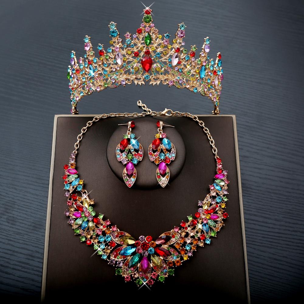 3 шт. Барочные свадебные циркониевые наборы Цветные стразы Корона Ожерелье Серьги для женщин Винтажные хрустальные свадебные аксессуары для волос
3 шт. Барочные свадебные циркониевые наборы Цветные стразы Корона Ожерелье Серьги для женщин Винтажные хрустальные свадебные аксессуары для волос