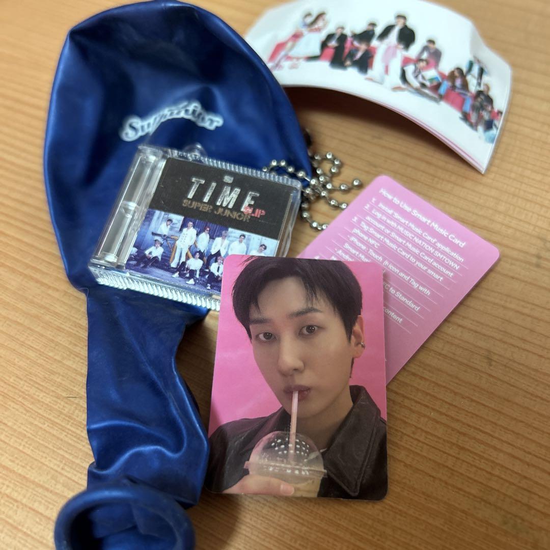Used SMTOWN LIVE 2025 SUPER JUNIOR EUNHYUK Official Album Time Capsule ver. 3 of Items Set Limited SEOUL
Used SMTOWN LIVE 2025 SUPER JUNIOR EUNHYUK Official Album Time Capsule ver. 3 of Items Set Limited SEOUL