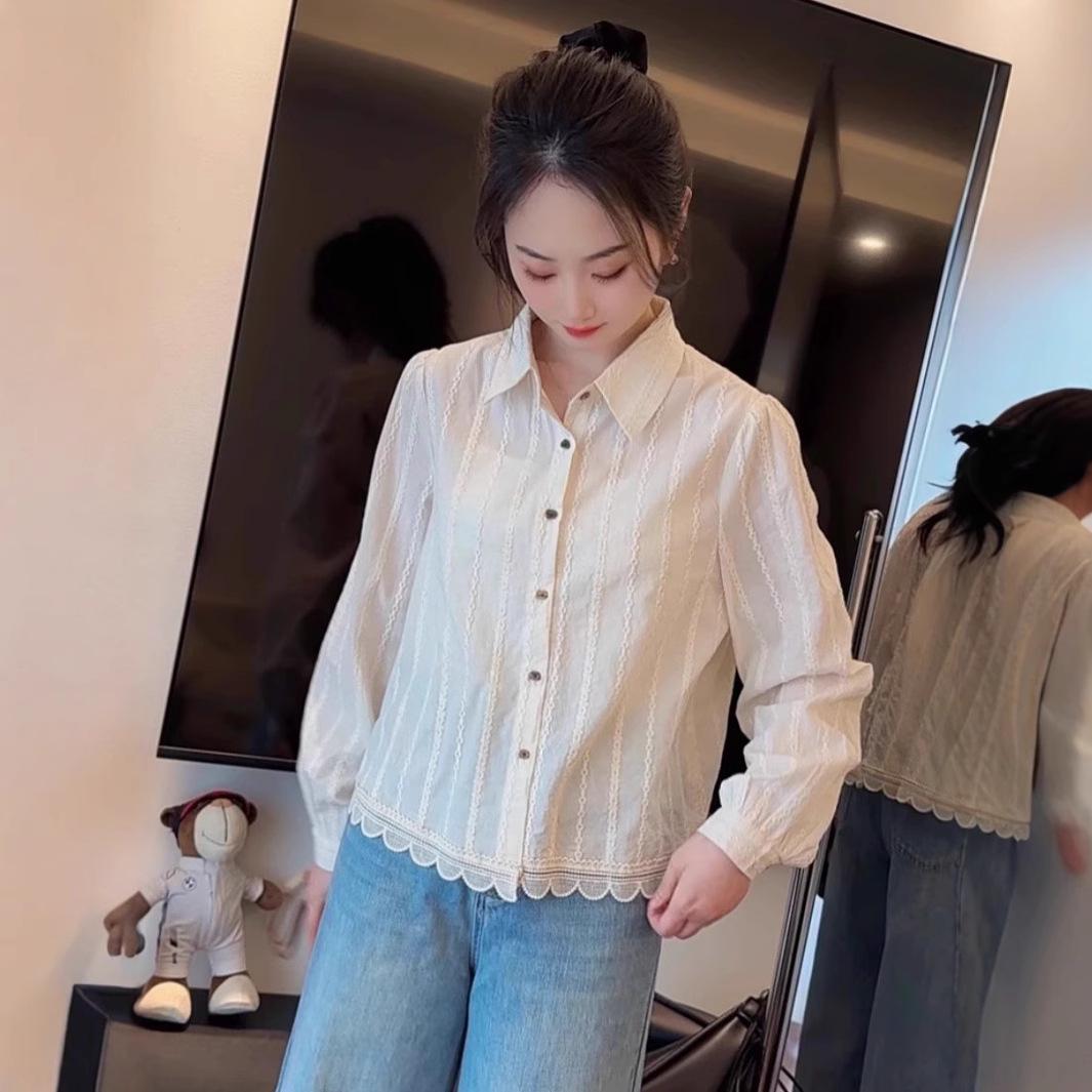 Spring 2025 Women s Lace Patchwork Long-Sleeve Shirt: Fashionable, Age-Reducing, Petite Design Large
Spring 2025 Women s Lace Patchwork Long-Sleeve Shirt: Fashionable, Age-Reducing, Petite Design Large