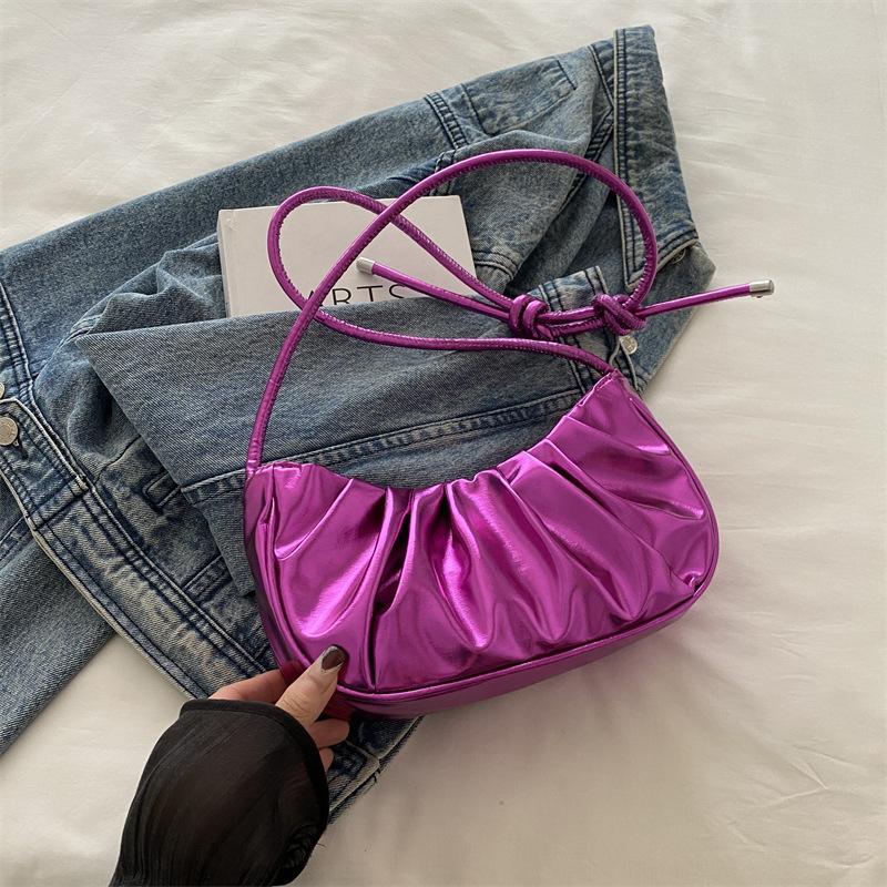 2025 новый модный зарубежный стиль большая вместимость ручная подмышечная плечевая сумка-пельмень глянцевая модная темпераментная складки фиолетовый
2025 новый модный зарубежный стиль большая вместимость ручная подмышечная плечевая сумка-пельмень глянцевая модная темпераментная складки фиолетовый