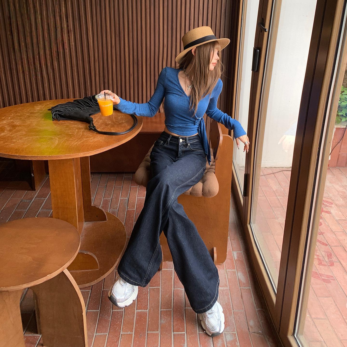 American Retro Low-Waist Flare Jeans: Slimming, Versatile, Velvet-Enhanced Denim for Women - Perfect for Autumn/Winter L
American Retro Low-Waist Flare Jeans: Slimming, Versatile, Velvet-Enhanced Denim for Women - Perfect for Autumn/Winter L