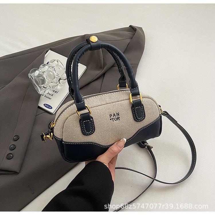 New products explosive Korean trend casual high-end handheld bowling bag bag commuter foreign niche crossbody bag girl синий
New products explosive Korean trend casual high-end handheld bowling bag bag commuter foreign niche crossbody bag girl синий