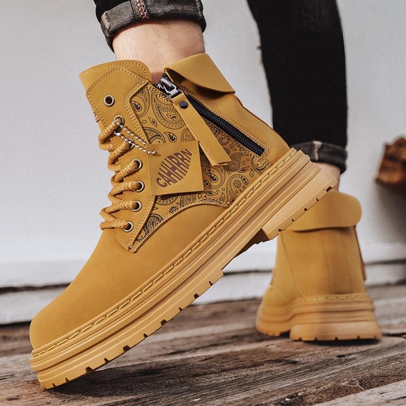 Leather boots men s high-top Martin boots autumn and winter 2024 new British style tooling shoes men s locomotive casual trendy shoes 39
Leather boots men s high-top Martin boots autumn and winter 2024 new British style tooling shoes men s locomotive casual trendy shoes 39