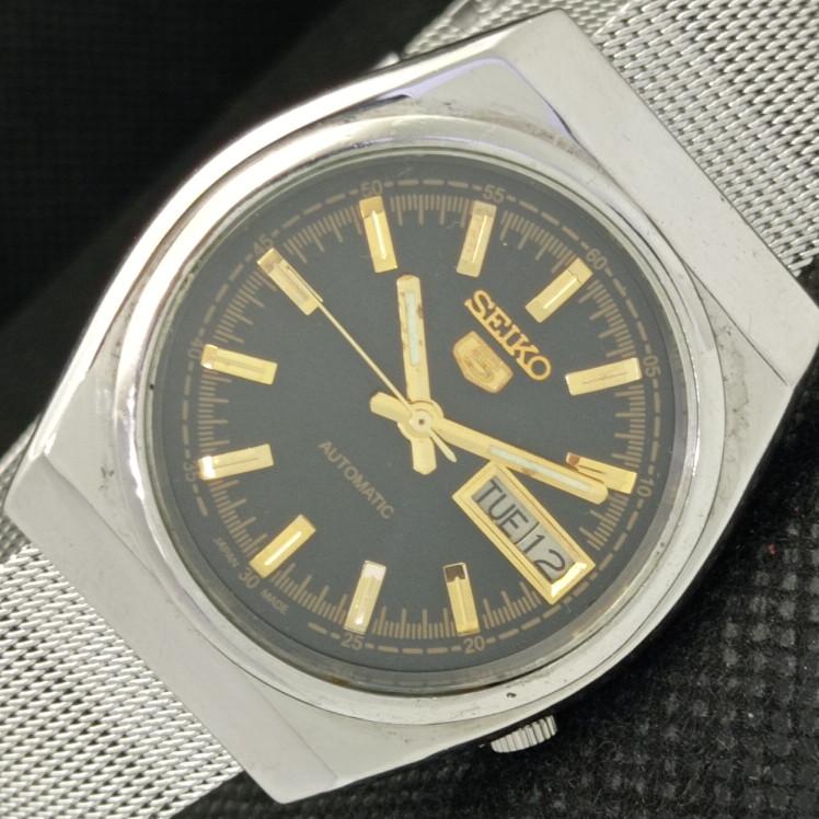 Б/У винтажные часы SEIKO 5 AUTOMATIC 7009A JAPAN MENS D/D BLACK WATCH 612-a319057-2 SKU612-a319057
Б/У винтажные часы SEIKO 5 AUTOMATIC 7009A JAPAN MENS D/D BLACK WATCH 612-a319057-2 SKU612-a319057