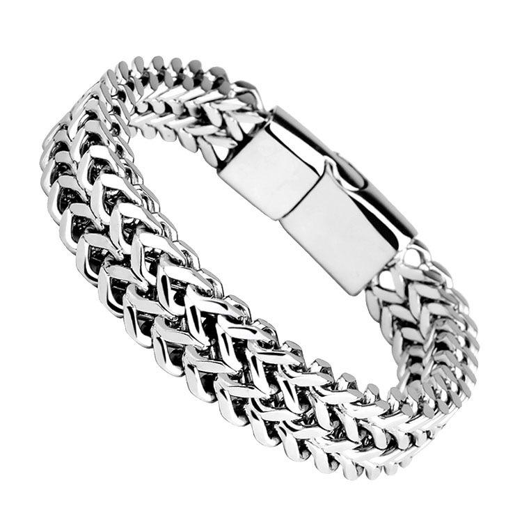 European & American Men s Stainless Steel Double Row Fish Scale Magnetic Bracelet, Dragon Bone Design, Size 4x8.
European & American Men s Stainless Steel Double Row Fish Scale Magnetic Bracelet, Dragon Bone Design, Size 4x8.