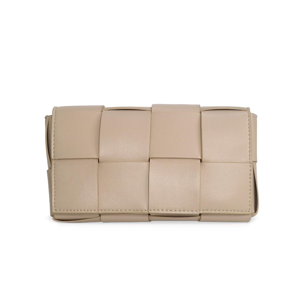 Fashion Temperament Simple Cowhide Woven Commuter Personality Women s Bag Clamshell Cute Shoulder Bag Chest Bag
Fashion Temperament Simple Cowhide Woven Commuter Personality Women s Bag Clamshell Cute Shoulder Bag Chest Bag