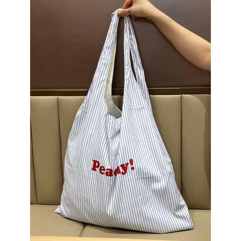 New Korean striped large-capacity letter simple and versatile printed cloth bag niche design commuter shoulder bag белый
New Korean striped large-capacity letter simple and versatile printed cloth bag niche design commuter shoulder bag белый