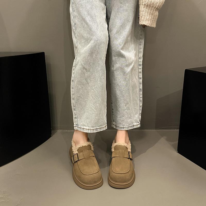 thick-soled soft leather Birkenstocks, women s velvet foreign-style retro one-pedal cotton shoes, fluffy shoes, women s winter wear loafers 35
thick-soled soft leather Birkenstocks, women s velvet foreign-style retro one-pedal cotton shoes, fluffy shoes, women s winter wear loafers 35