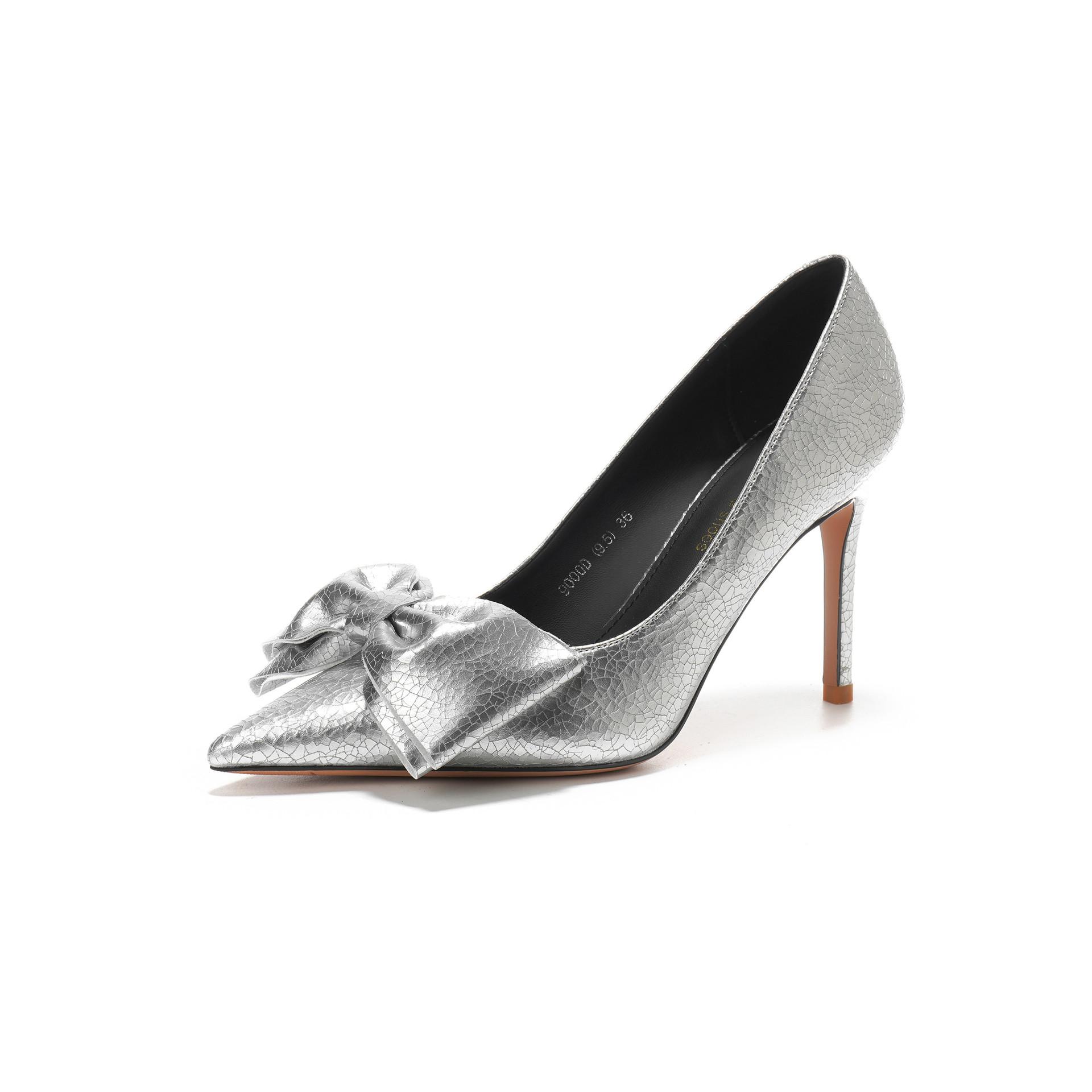 Туфли на высоком каблуке с узором «бант-взрыв» с острым носком, женская универсальная одежда высокого класса 35
Туфли на высоком каблуке с узором «бант-взрыв» с острым носком, женская универсальная одежда высокого класса 35