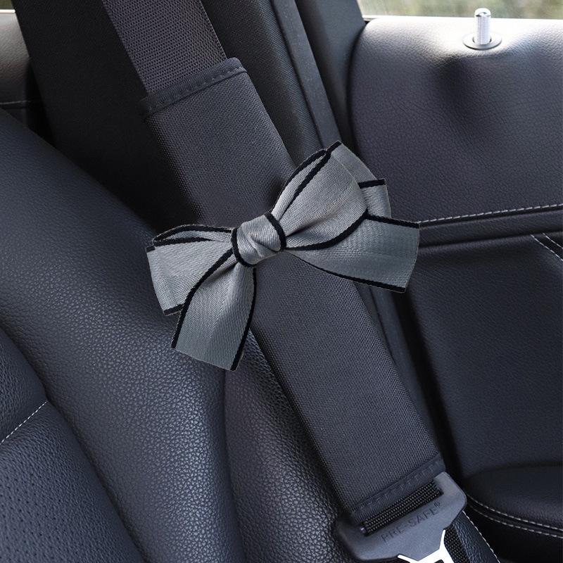 Летние мультяшные накладки на плечи ремней безопасности - Милое украшение салона автомобиля для женщин, Пара
Летние мультяшные накладки на плечи ремней безопасности - Милое украшение салона автомобиля для женщин, Пара