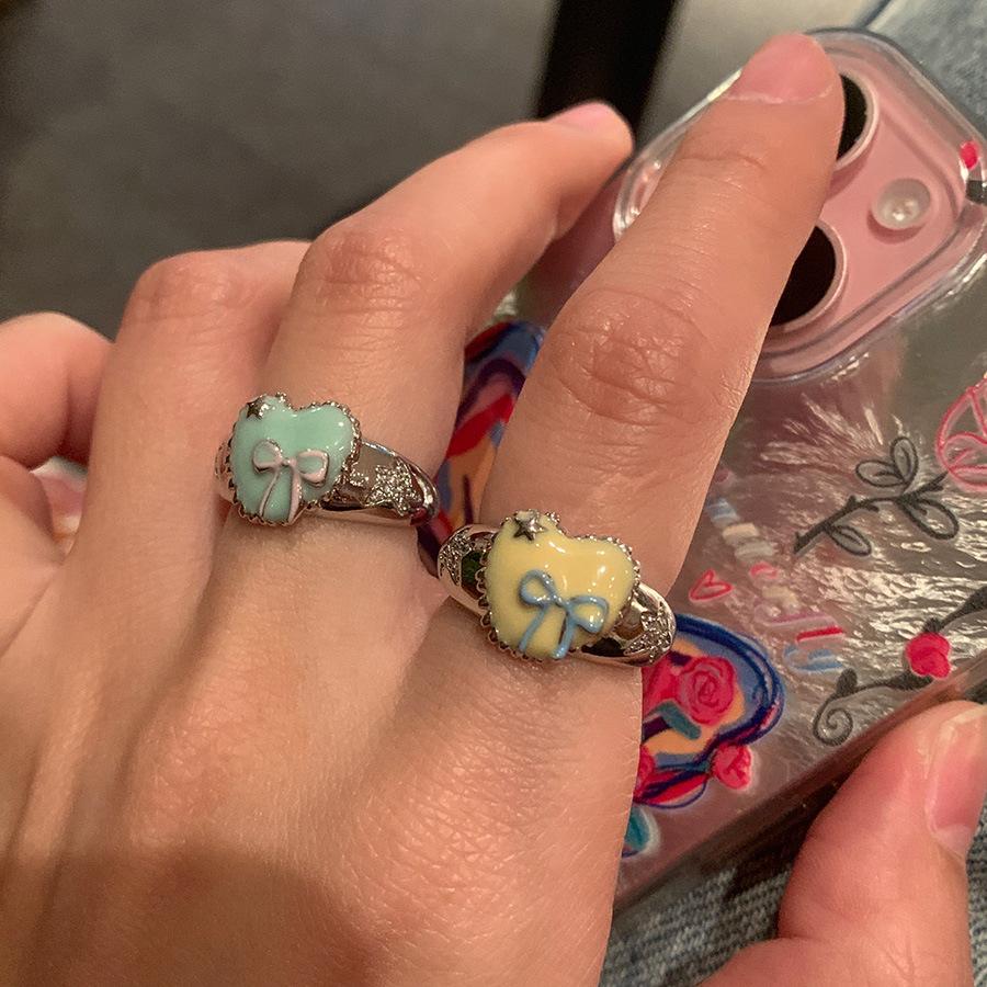 Zircon drop oil love bow ring women s high sense fashion sweet ring Korean versatile girlfriend jewelry women
Zircon drop oil love bow ring women s high sense fashion sweet ring Korean versatile girlfriend jewelry women