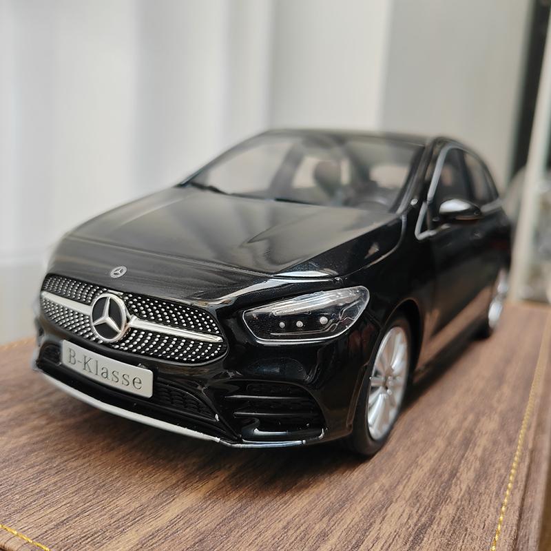 Diecast Model Car Shop 1/18 Mercedes B-Klasse Model Car Benz B-class MPV Play Vehicles Toys for Boys Gift
Diecast Model Car Shop 1/18 Mercedes B-Klasse Model Car Benz B-class MPV Play Vehicles Toys for Boys Gift