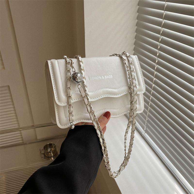 Chic Urban Pu Small Box Bag In Elegant Wave Pattern With Chain Strap For Commuting білий
Chic Urban Pu Small Box Bag In Elegant Wave Pattern With Chain Strap For Commuting білий