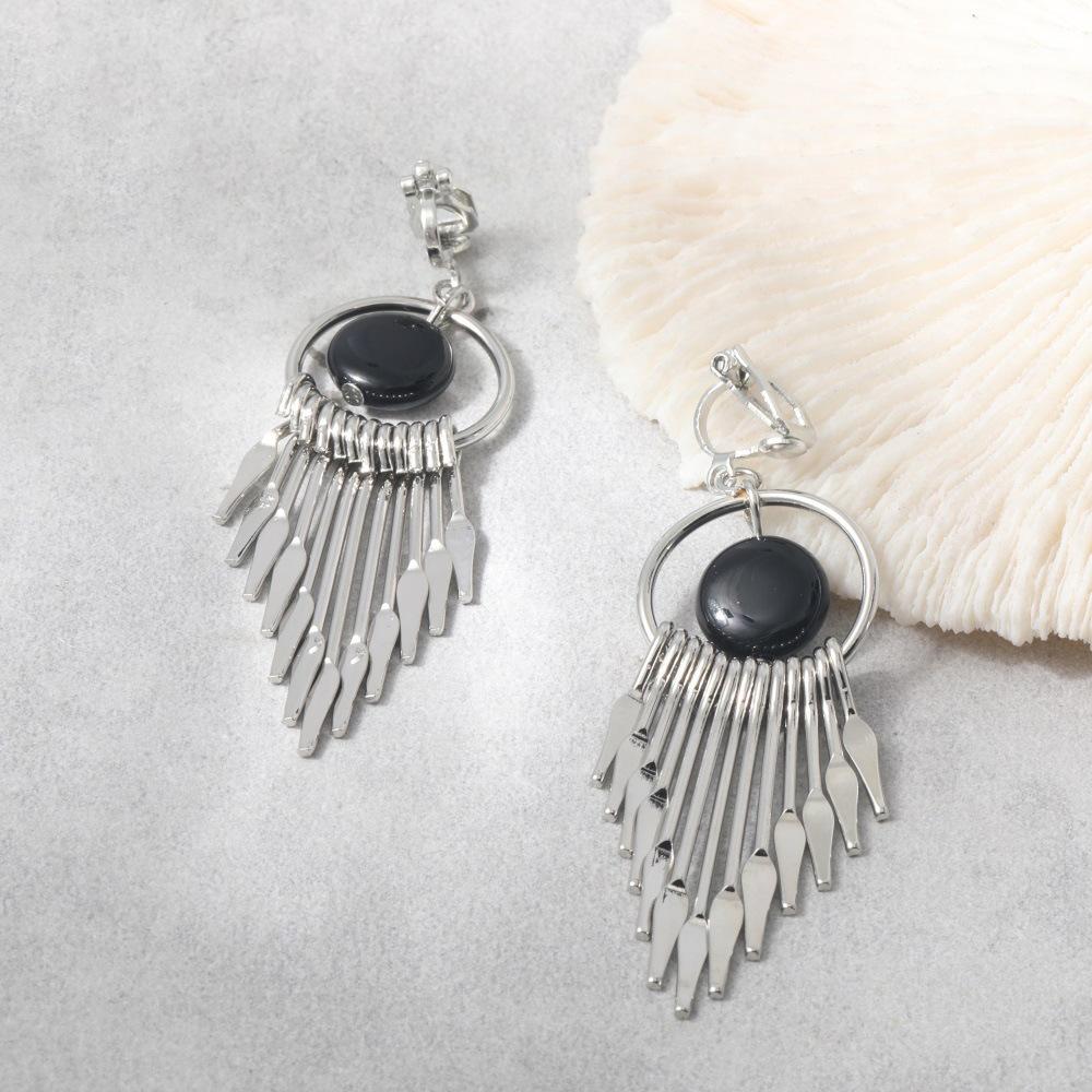 Модні сережки-підвіски для жіночих прикрас срібний
Модні сережки-підвіски для жіночих прикрас срібний