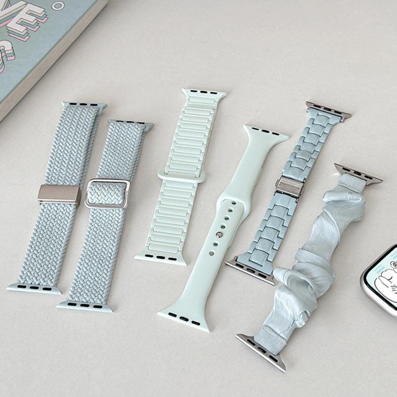 Compatible Apple Watch Light Mint Woven Silicone Strap for iWatch Series S987 42/44/45/49/46 mm Compatible
Compatible Apple Watch Light Mint Woven Silicone Strap for iWatch Series S987 42/44/45/49/46 mm Compatible