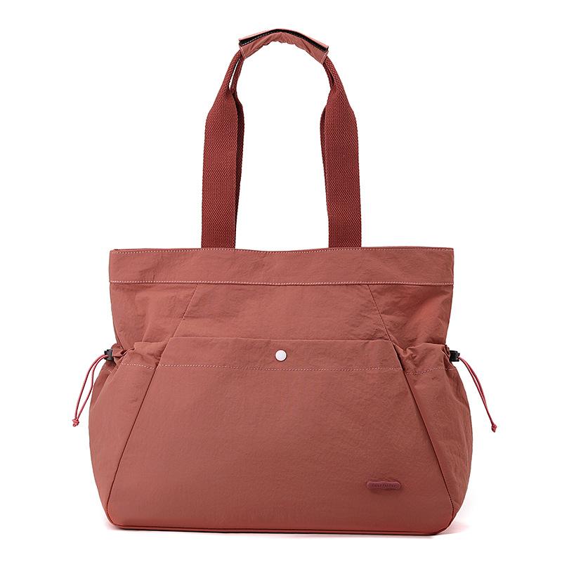 Новая большая сумка-тоут водонепроницаемая сумка для фитнеса и йоги для коротких поездок легкая наплечная сумка
Новая большая сумка-тоут водонепроницаемая сумка для фитнеса и йоги для коротких поездок легкая наплечная сумка