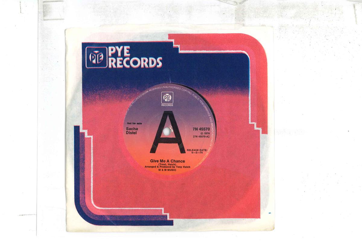 7inch Record SACHA DISTEL - Give Me A Chance / Let s Do It Agai 7N45570PROMO PYE 1976 UK Pop Used
7inch Record SACHA DISTEL - Give Me A Chance / Let s Do It Agai 7N45570PROMO PYE 1976 UK Pop Used