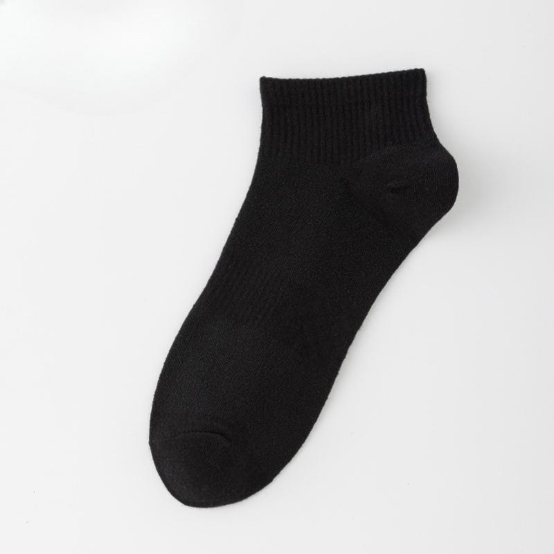 Cotton Socks - Men s Tight-fitting Short Socks Made of Pure Cotton, with Antibacterial and Deodorizing Properties, Suitable for Sports Activities. 1 pair чёрный
Cotton Socks - Men s Tight-fitting Short Socks Made of Pure Cotton, with Antibacterial and Deodorizing Properties, Suitable for Sports Activities. 1 pair чёрный