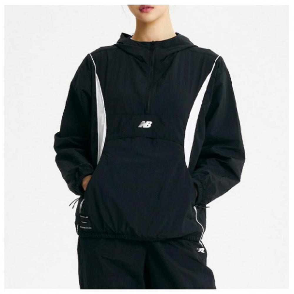 New Balance Windshield Kqj Nbnae22423 19 Uni Runners Lightweight Anorak Black series/95
New Balance Windshield Kqj Nbnae22423 19 Uni Runners Lightweight Anorak Black series/95