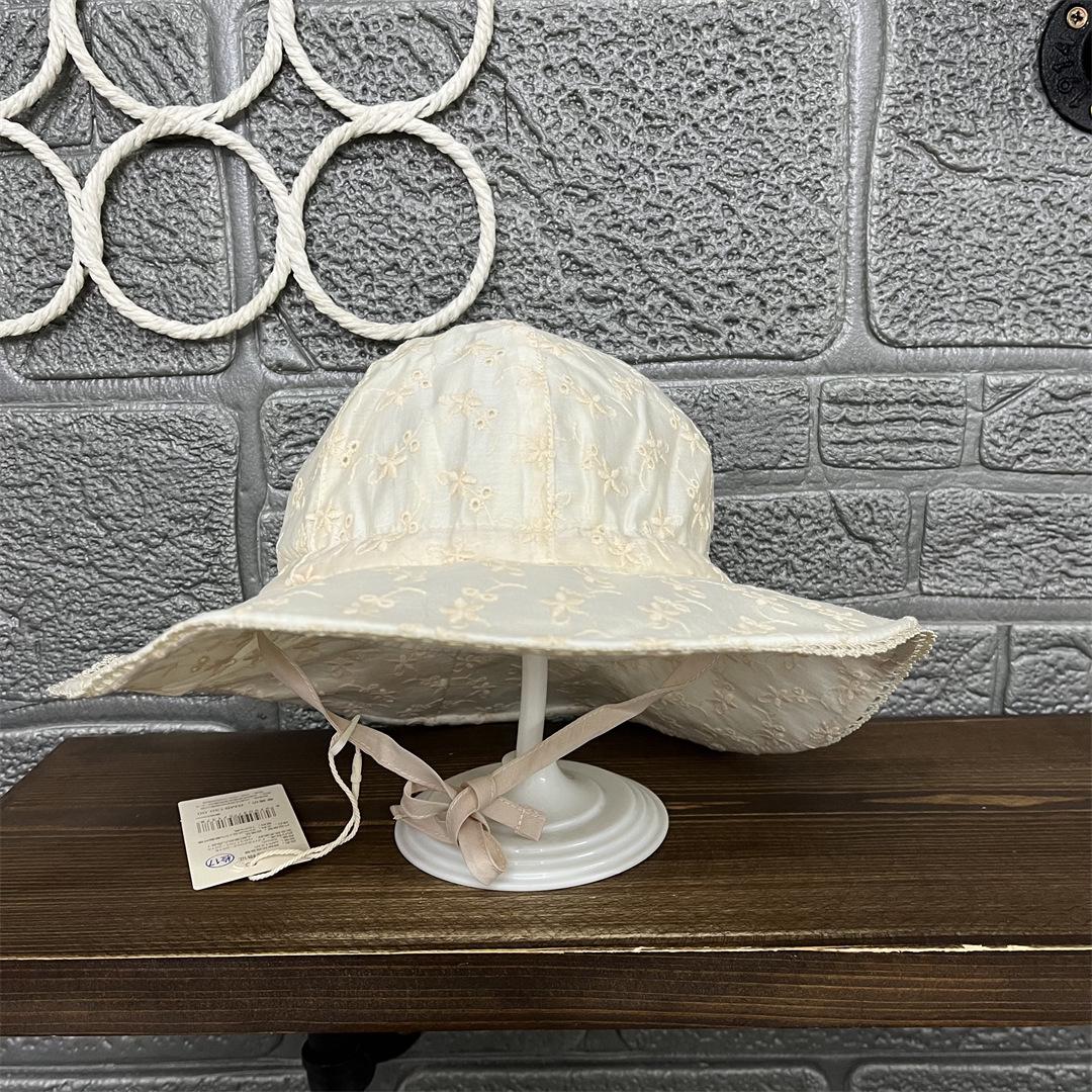 MuranLiangpin 2026 Spring/Summer Girls Wide Brim Windproof Sun Hat - Mysterious Garden Bucket Hat 50 cm
MuranLiangpin 2026 Spring/Summer Girls Wide Brim Windproof Sun Hat - Mysterious Garden Bucket Hat 50 cm
