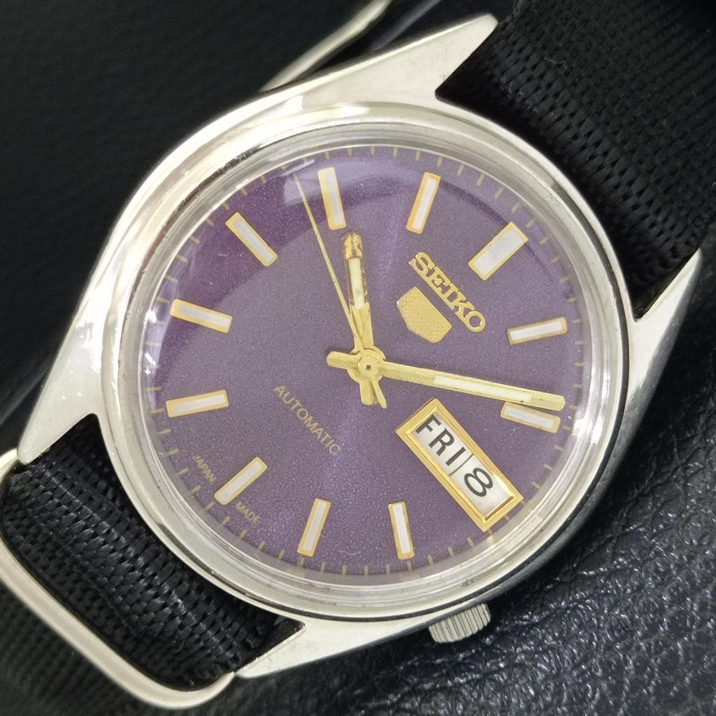 SEIKO 5 AUTOMATIC JAPAN 7S26A MENS VINTAGE PURPLE COLOR DIAL WATCH a702620-1 R209-a702620
SEIKO 5 AUTOMATIC JAPAN 7S26A MENS VINTAGE PURPLE COLOR DIAL WATCH a702620-1 R209-a702620