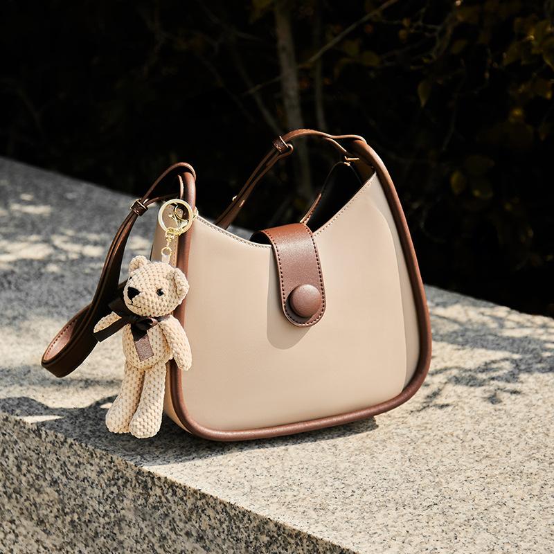 Mrs. Qiao Bag 2025 New Versatile Bag Women s Tote Bag Shoulder Bag Large Capacity Handbag Bucket Bag Long25CM、Wide9.5CM、Hi
Mrs. Qiao Bag 2025 New Versatile Bag Women s Tote Bag Shoulder Bag Large Capacity Handbag Bucket Bag Long25CM、Wide9.5CM、Hi