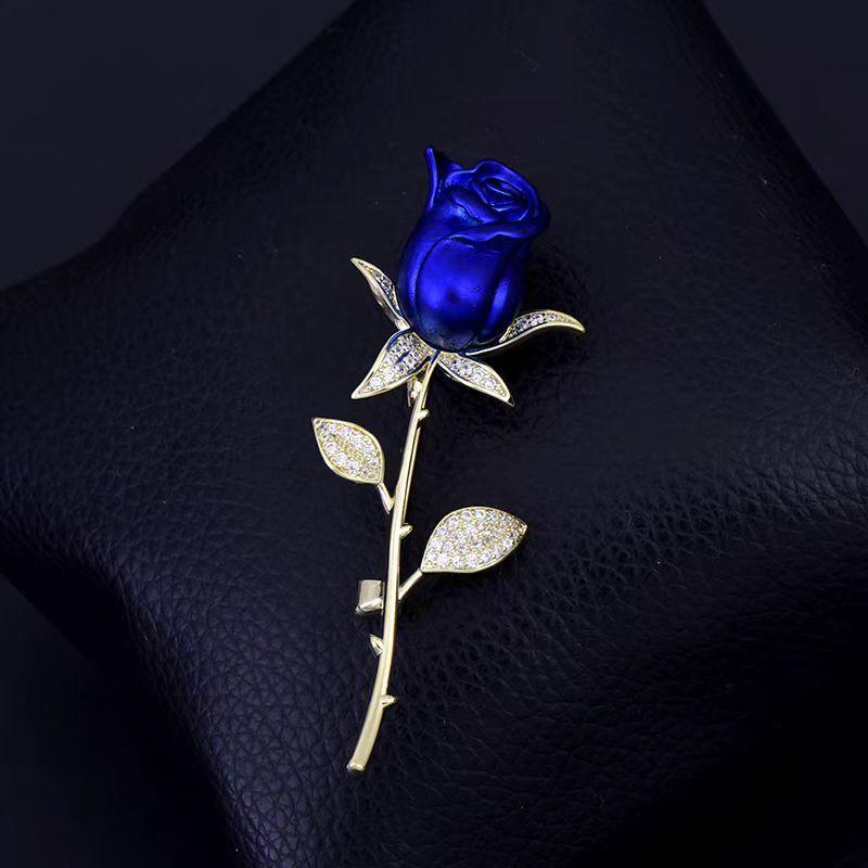 Высококачественная брошь в виде цветка красной розы, модная пряжка, модный персонализированный мужской значок, корсаж, аксессуары для костюма
Высококачественная брошь в виде цветка красной розы, модная пряжка, модный персонализированный мужской значок, корсаж, аксессуары для костюма