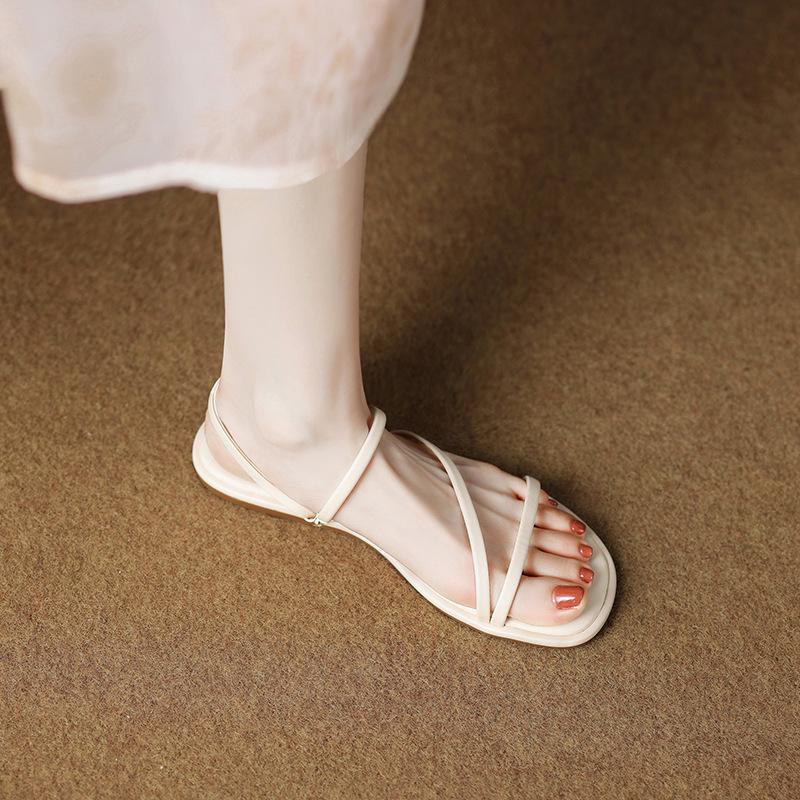 Beautiful flat-soled sandals drag women s summer wear exquisite 2025 new versatile women s soft-soled cool slippers 40 жовтий
Beautiful flat-soled sandals drag women s summer wear exquisite 2025 new versatile women s soft-soled cool slippers 40 жовтий