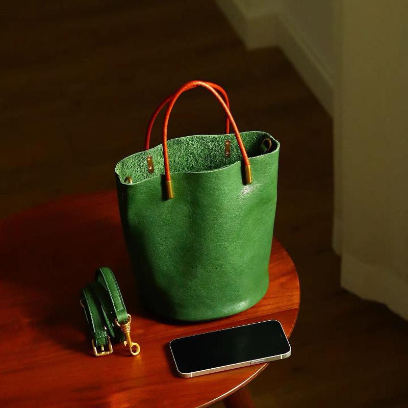 Japanese Green Bucket Bag Fashion Handbag Simple Versatile Pu Leather Trendy New Women s Bag Exquisite Hardware Zipper Handbag 21x16x16cm зелёный
Japanese Green Bucket Bag Fashion Handbag Simple Versatile Pu Leather Trendy New Women s Bag Exquisite Hardware Zipper Handbag 21x16x16cm зелёный