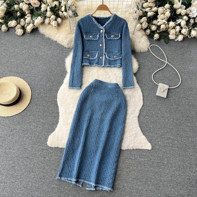 Classic Style Frayed Hem Split Skirt Denim Outwear Blue S
Classic Style Frayed Hem Split Skirt Denim Outwear Blue S