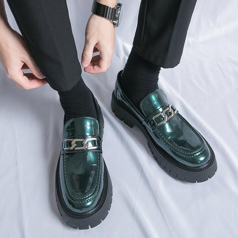 British style business low-top leather boots fashionable and versatile four-season single shoes comfortable soft-soled foot shoes large size fashiona 38 зелений
British style business low-top leather boots fashionable and versatile four-season single shoes comfortable soft-soled foot shoes large size fashiona 38 зелений
