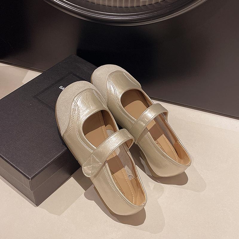 Ретро туфли Мэри Джейн на плоской подошве женские весна и лето 2025 новые на липучке желтые одинарные туфли на мягкой подошве балетки 40 золотой
Ретро туфли Мэри Джейн на плоской подошве женские весна и лето 2025 новые на липучке желтые одинарные туфли на мягкой подошве балетки 40 золотой