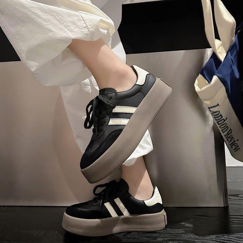 New Sports Shoes Thick Sole Casual Board Shoes Women Cowhide Everything Soft Sole Inside Increase De Training Shoes 40 чорний
New Sports Shoes Thick Sole Casual Board Shoes Women Cowhide Everything Soft Sole Inside Increase De Training Shoes 40 чорний