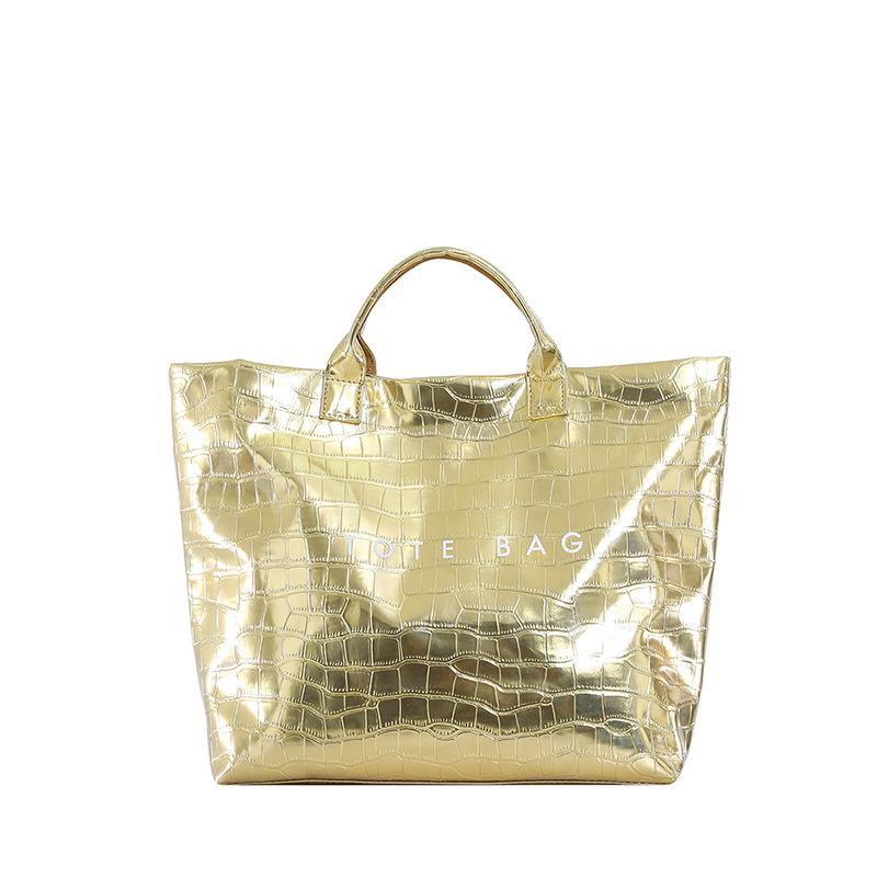 Crocodile Print PVC Leather Tote Bag For Women Fashion Large Capacity Gold Handbag New Waterproof Letter Commuter Shopping Bag
Crocodile Print PVC Leather Tote Bag For Women Fashion Large Capacity Gold Handbag New Waterproof Letter Commuter Shopping Bag