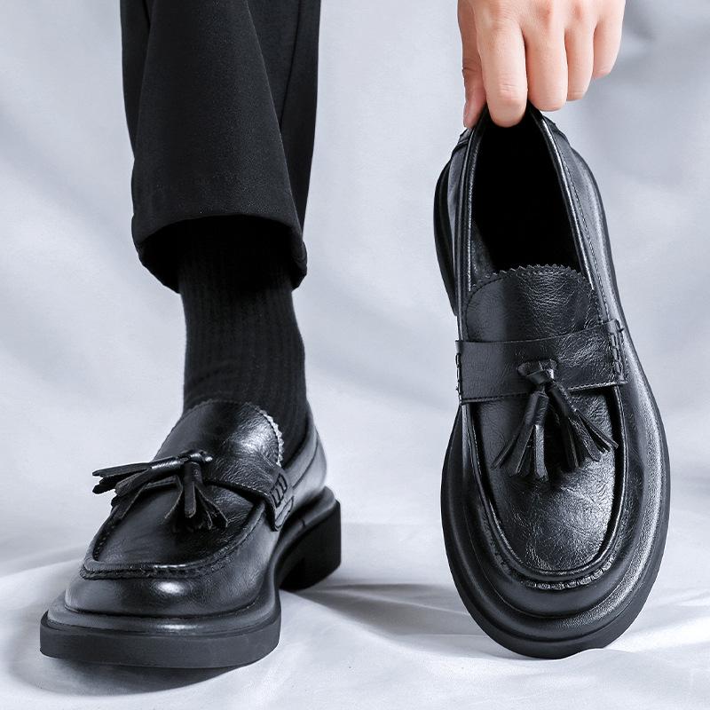 2024 Summer Men s Trendy British Style Casual Low-Top Thick-Soled Leather Shoes 43188-R 43
2024 Summer Men s Trendy British Style Casual Low-Top Thick-Soled Leather Shoes 43188-R 43